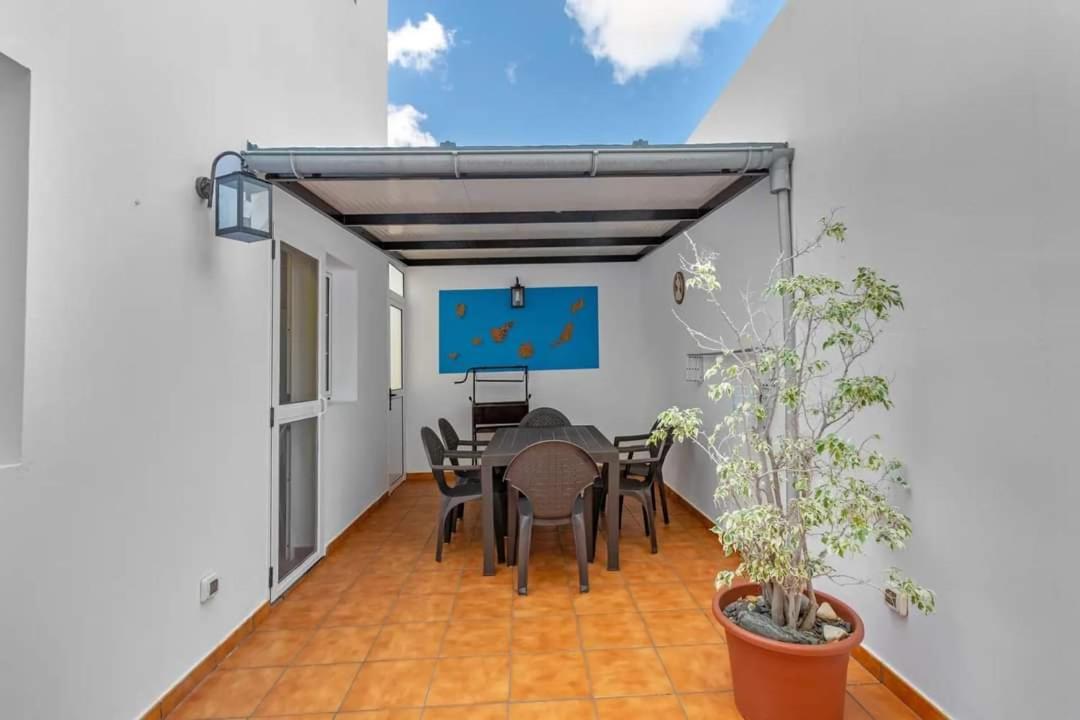 Vivienda Vacacional Las Arenitas San Nicolás Esterno foto